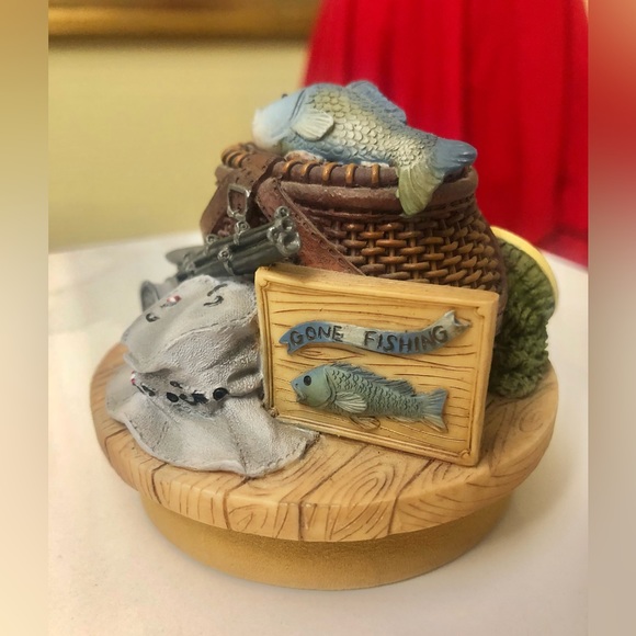 “ Our America Gift” Fishing Candle Jar Topper Fish Basket Rod Reel Net Outdoors. - Picture 3 of 11